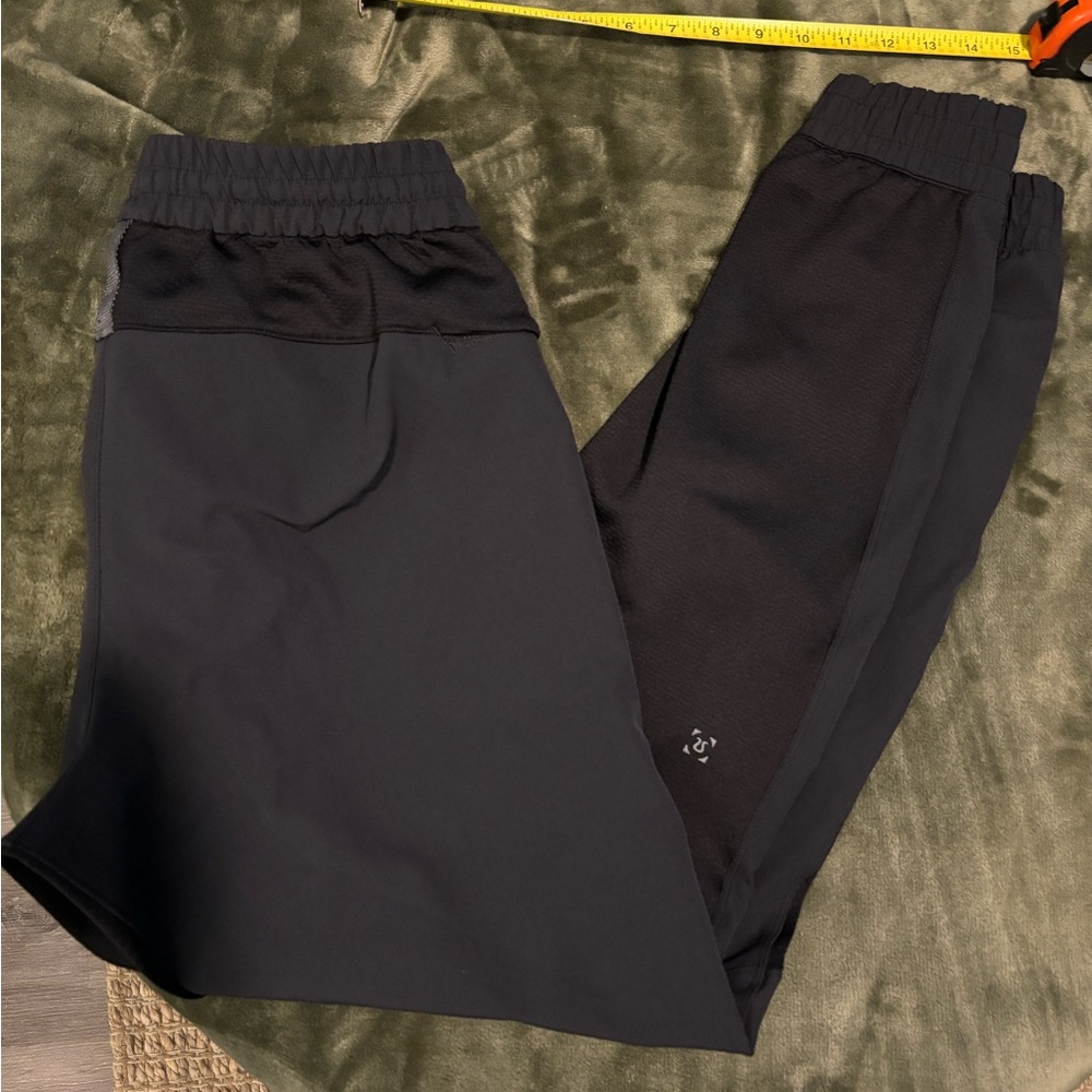Lululemon joggers